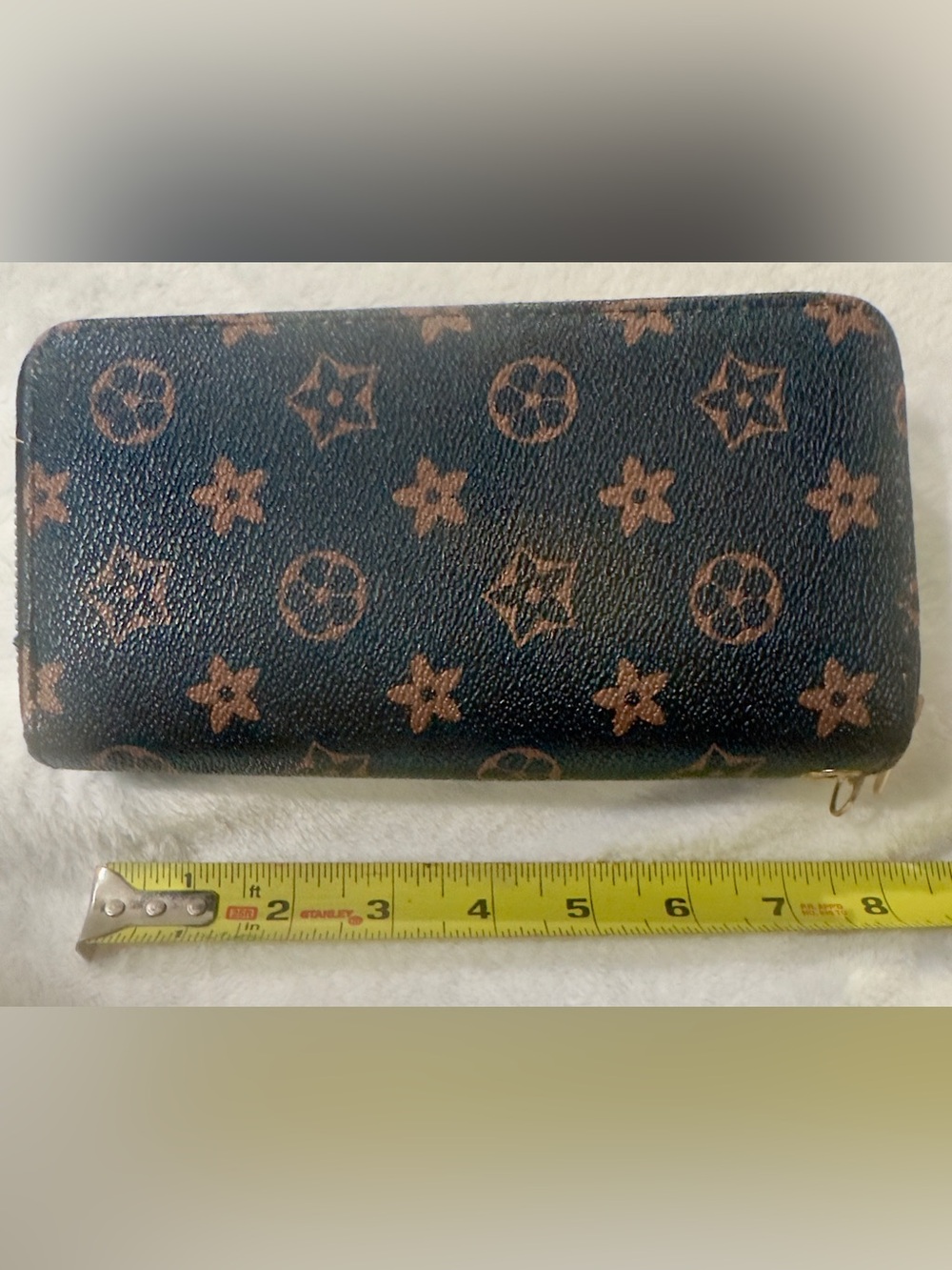 Very nice Black and Gold Women's Double-Zip Wallet